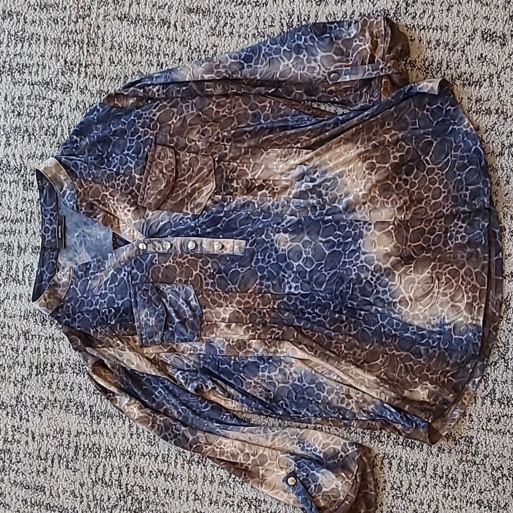 Women's blouse